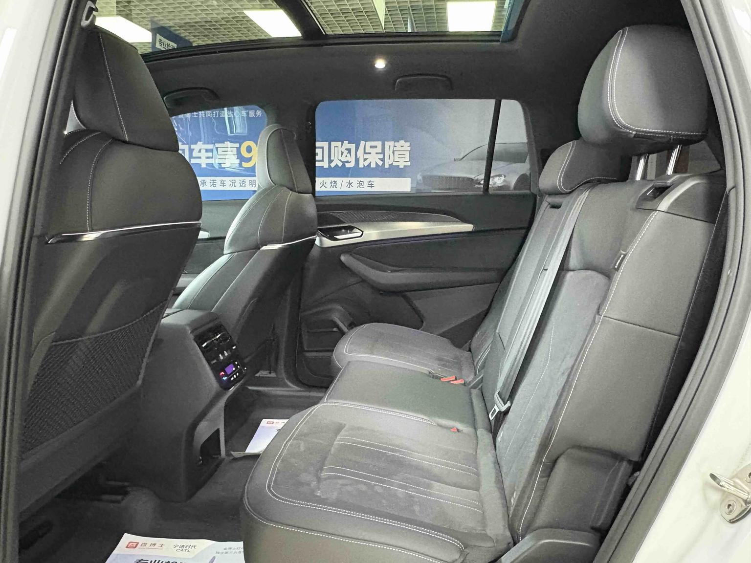Audi Q6: фотография 10 из 15