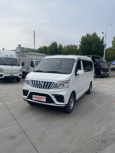 Автомобиль #1949192 EM80 2023 Ⅱ 6 мест 38.7kWh