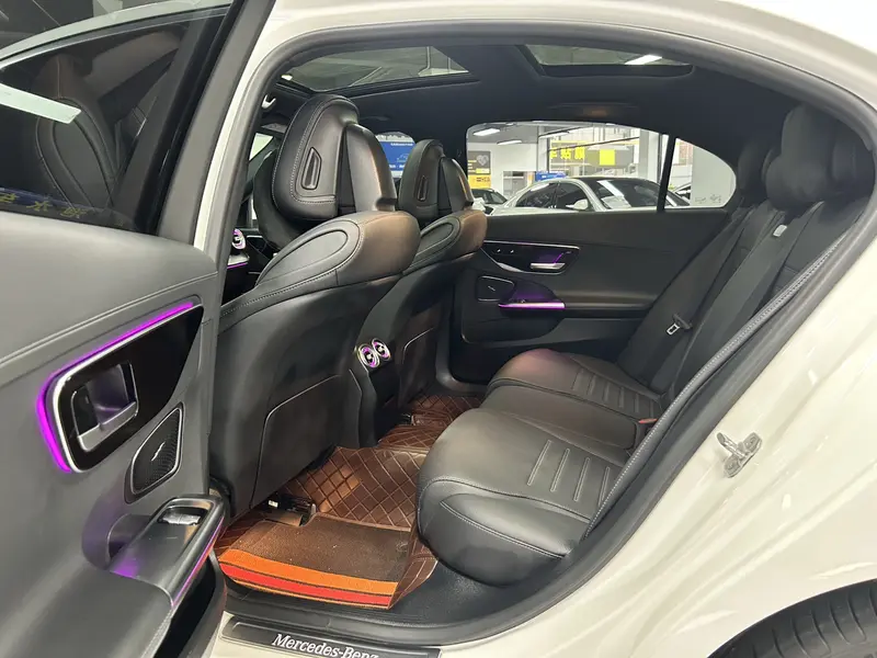 Mercedes-Benz C-Class C 350 eL — фото 12