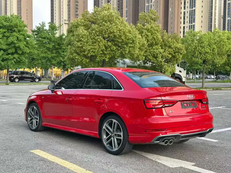 Audi A3 Limousine 35 TFSI базовая — фото 4