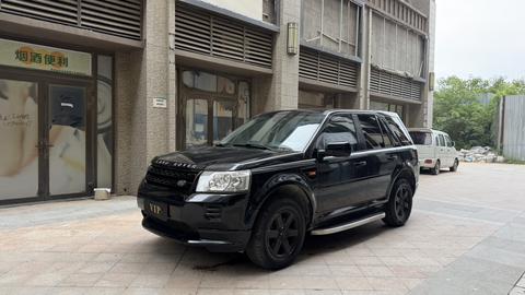 Land Rover 2 011 3.2L i6 SE