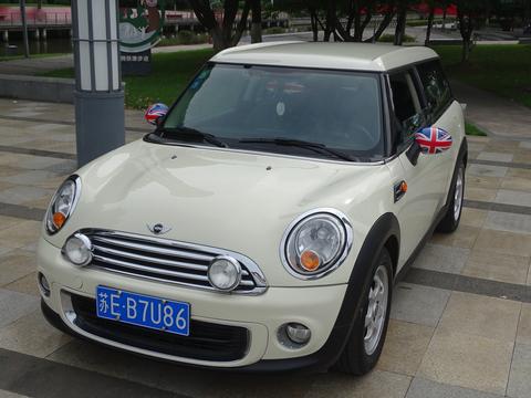 MINI CLUBMAN