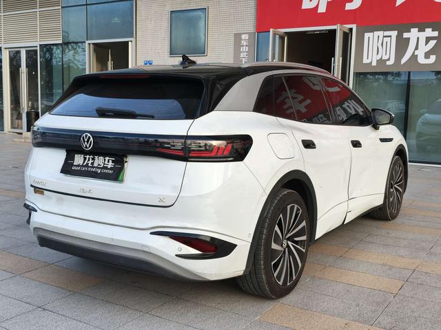 Volkswagen ID.4 X 2023 Белый из Китая, фото 3