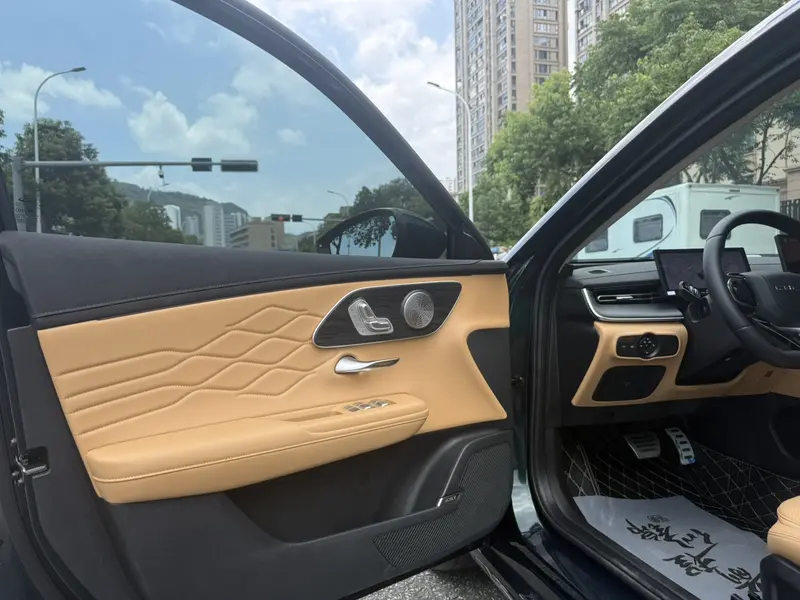Chery Arrizo 8 PRO — фото 14