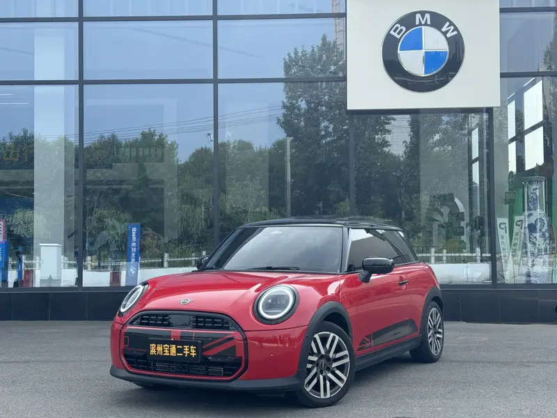 MINI Hatch — фото 1