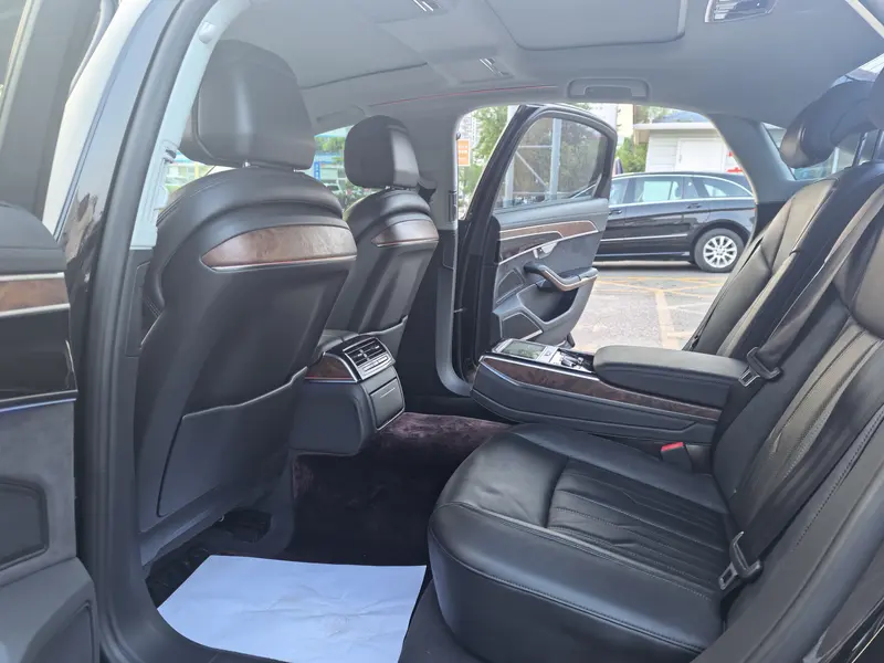 Audi A8 A8L 55 TFSI quattro люкс — фото 9
