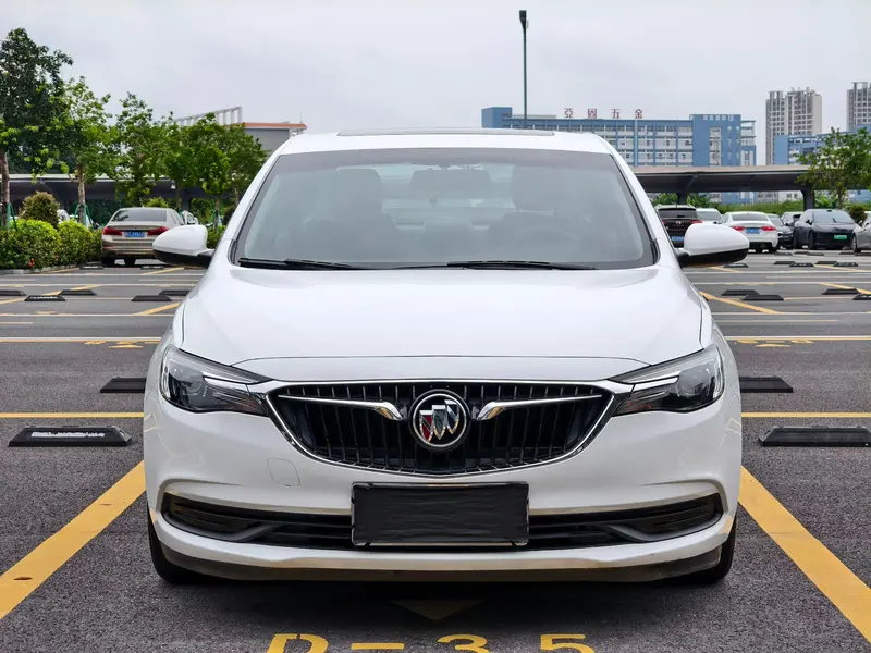 Buick Excelle 1.3T автомат элит — фото 2