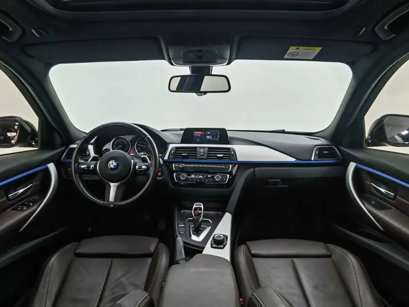 BMW 3 320i M Sport Package — фото 14