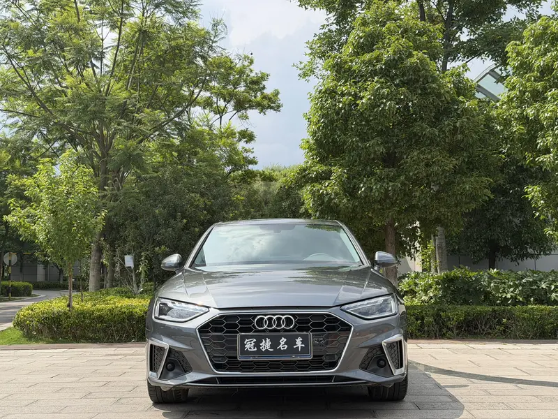 Audi A 4 L 40 TFSI — фото 2