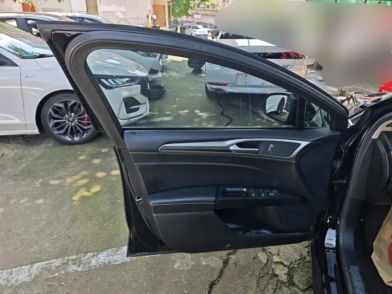 Ford Mondeo EcoBoost 180 стиль — фото 15