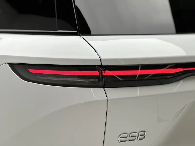 NIO ES 8 75k Wh — фото 10