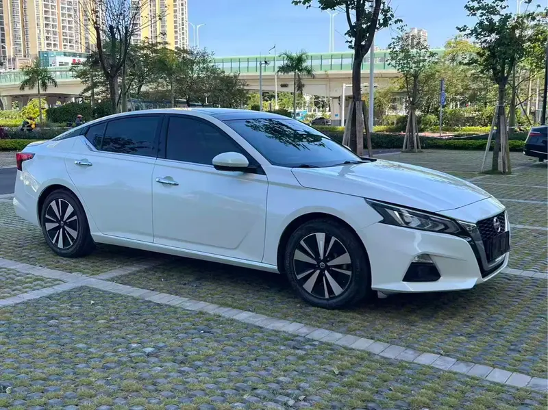 Nissan Teana 2.0L XL комфорт — фото 3
