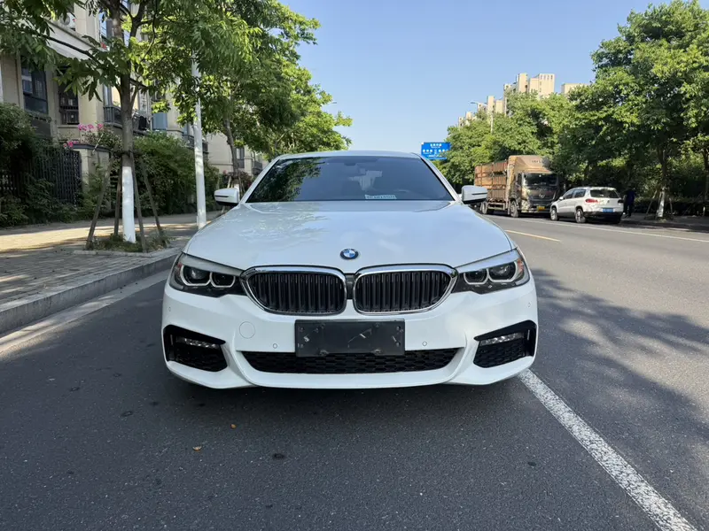 BMW 5 Series 525i M спортпакет — фото 2