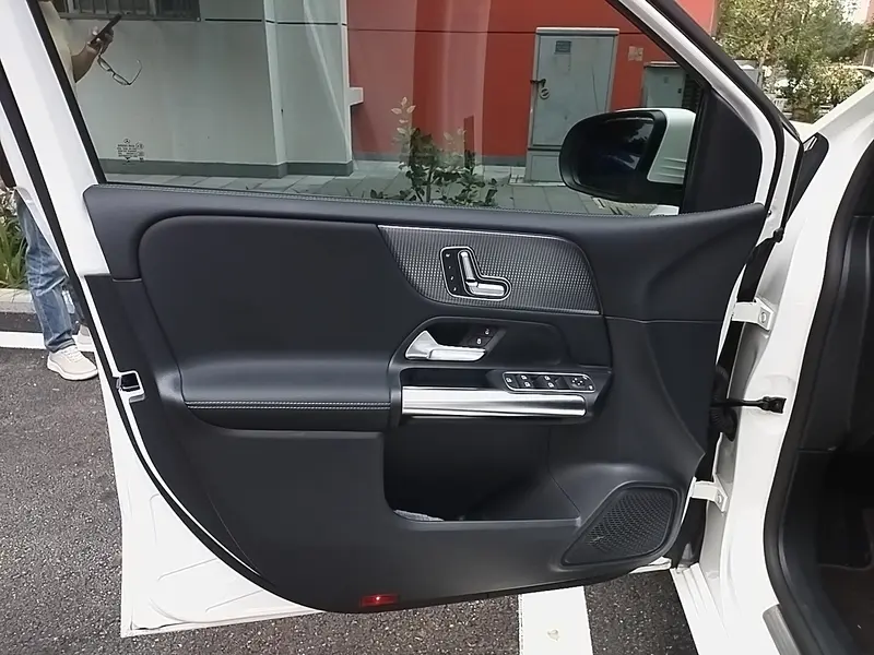 Mercedes-Benz B-Class — фото 17