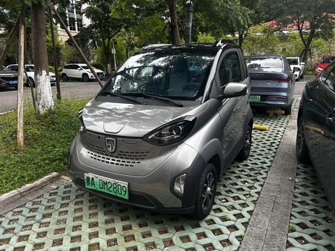 Baojun E100