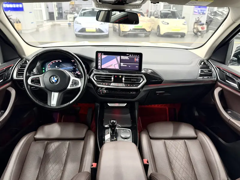 BMW X3 — фото 10