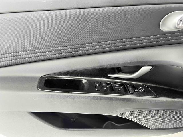 Hyundai Elantra 2023 Темно-серый из Китая, фото 5