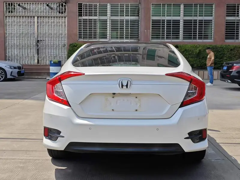 Honda Civic — фото 4