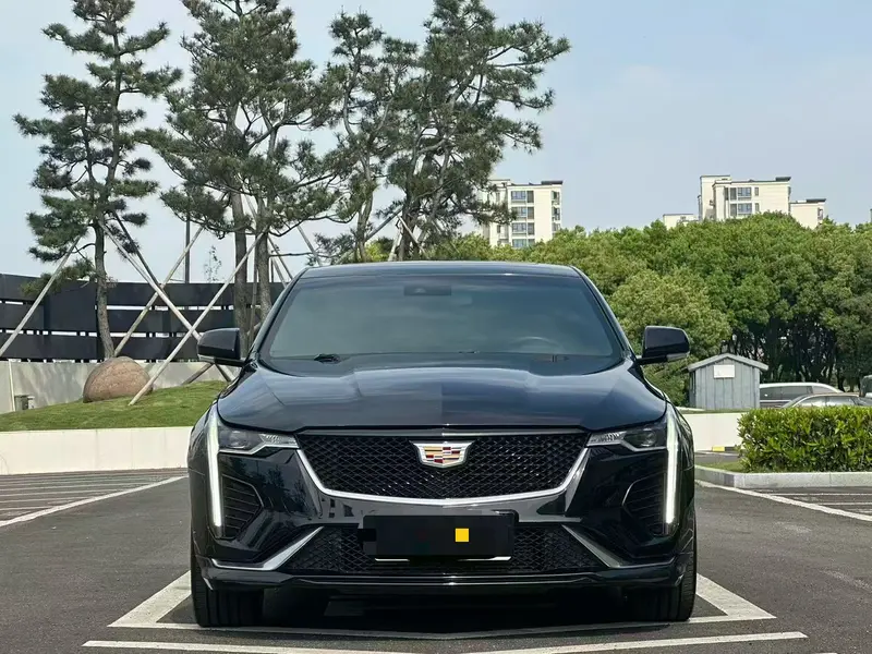Cadillac CT4 — фото 2
