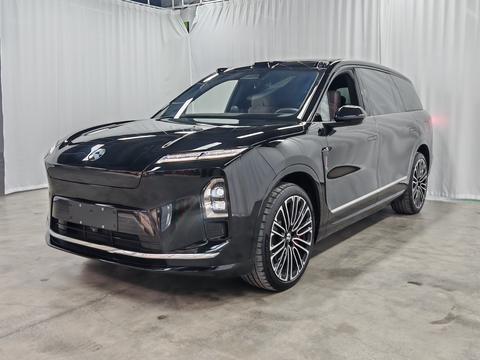 Nio ES8