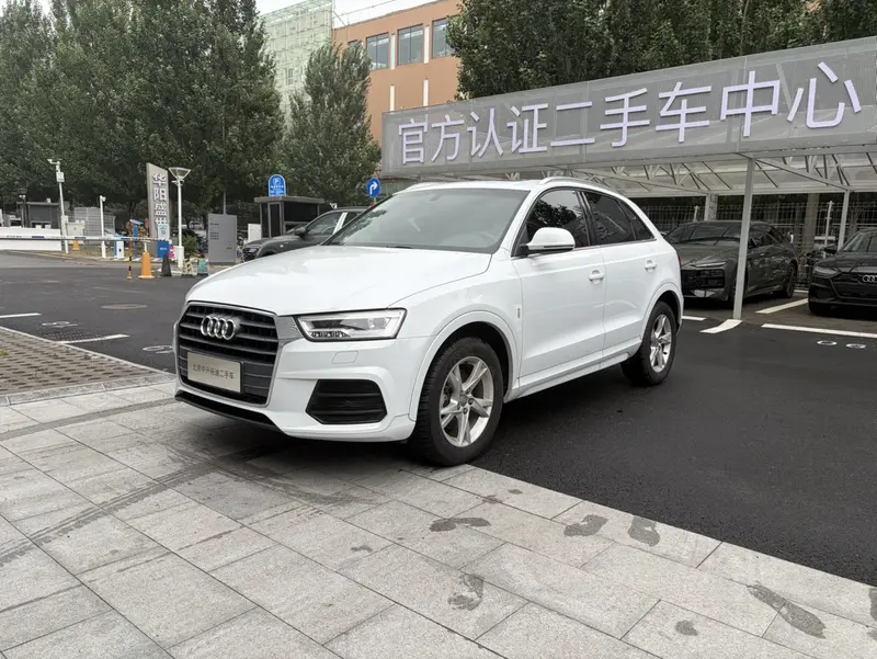 Audi Q3 — фото 1