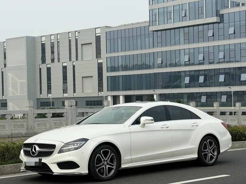 Mercedes-Benz CLS 260