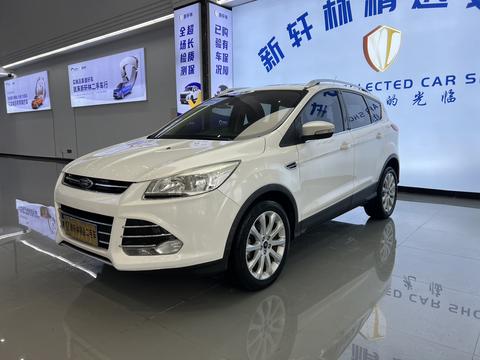 Ford Kuga, 2015 год