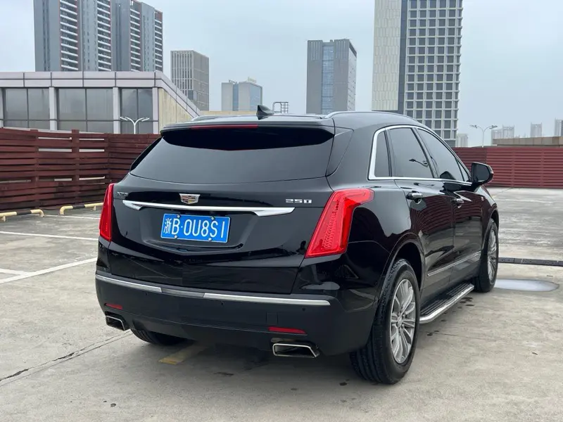 Cadillac XT5 — фото 6