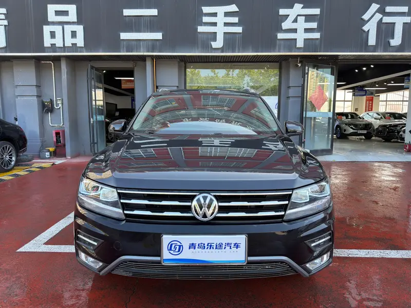 Volkswagen Tiguan L — фото 2