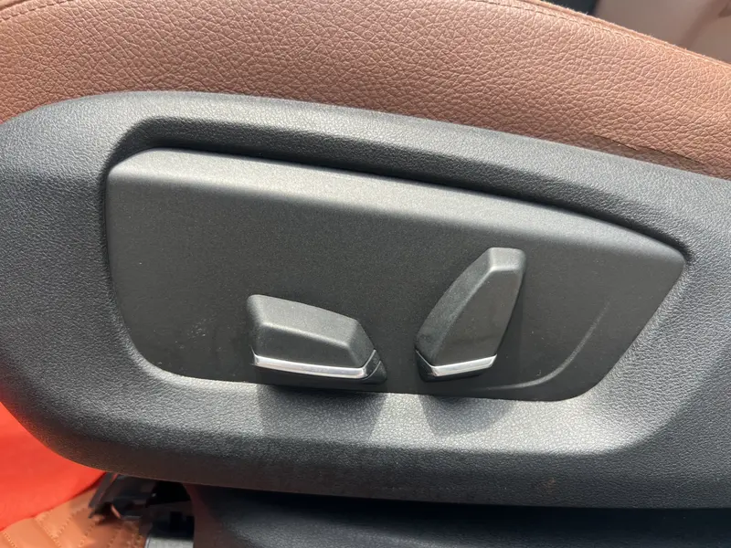BMW 5 Series — фото 12