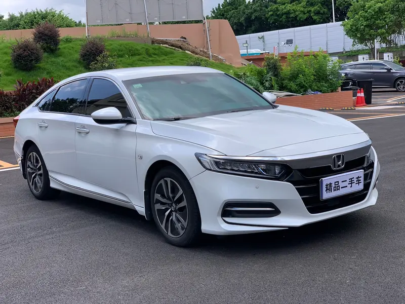 Honda Accord — фото 3