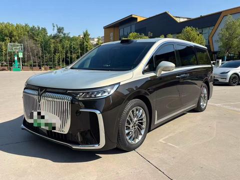 VOYAH Dreamer PHEV