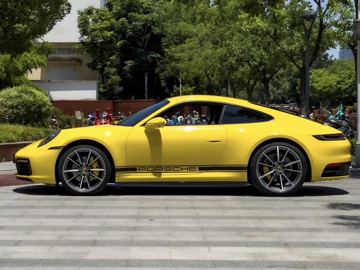 Porsche 911: фотография 2 из 15