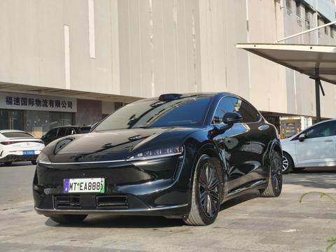 Luxeed R7