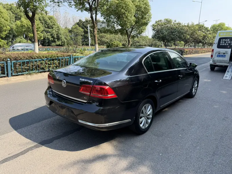 Volkswagen Magotan 1.8 TSI Luxury — фото 7