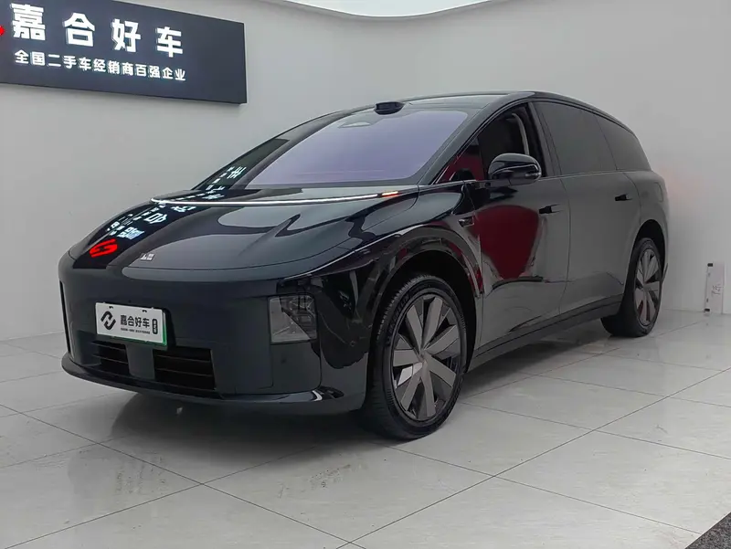 Lixiang i8 — фото 1