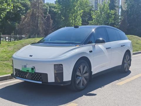 Li Auto i6, 2025 год