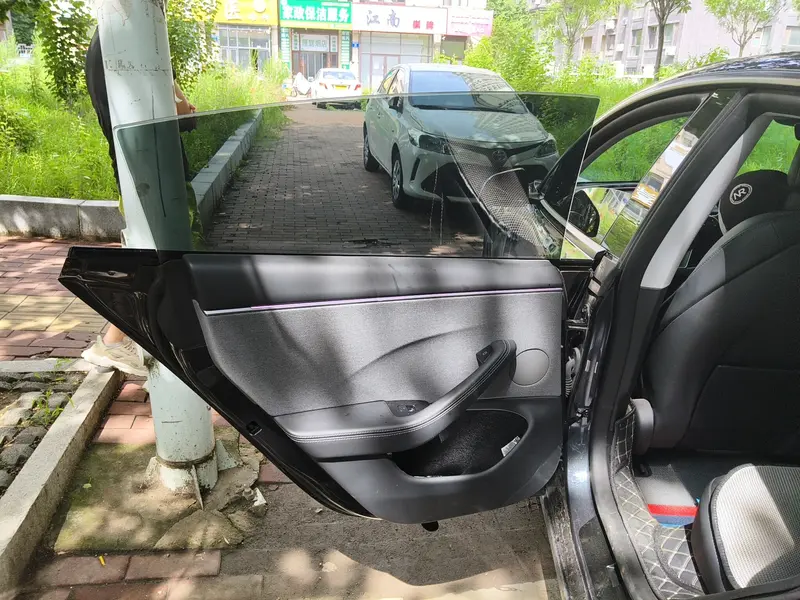 Tesla Model 3 — фото 17