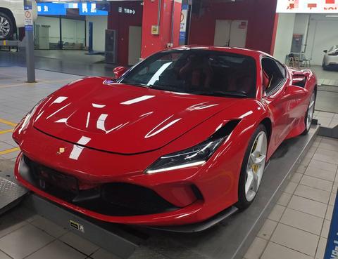 Ferrari F8