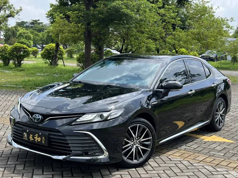 Toyota Camry 2.5 HG Luxury