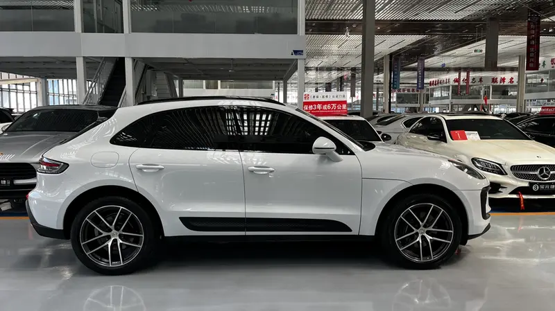 Porsche Macan — фото 7