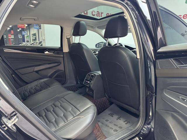 Volkswagen Passat id 4387242 из Китая 7