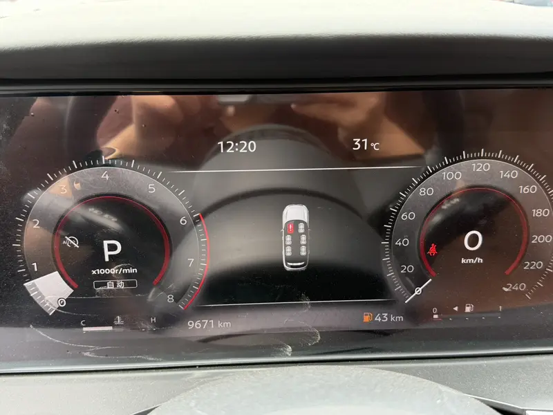 Nissan Pathfinder — фото 5