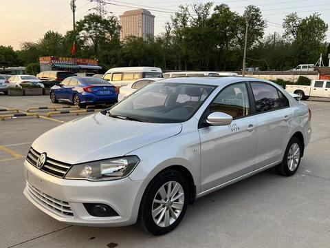 Volkswagen Jetta 2015 1.6L AT Comfort
