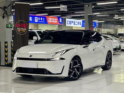 Lynk & Co 07 EM-P