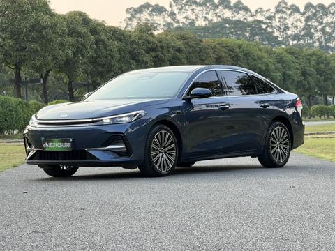 Geely Galaxy A7 EM