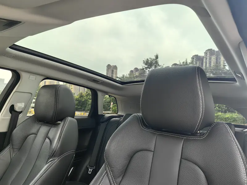Land Rover Range Rover Evoque — фото 13