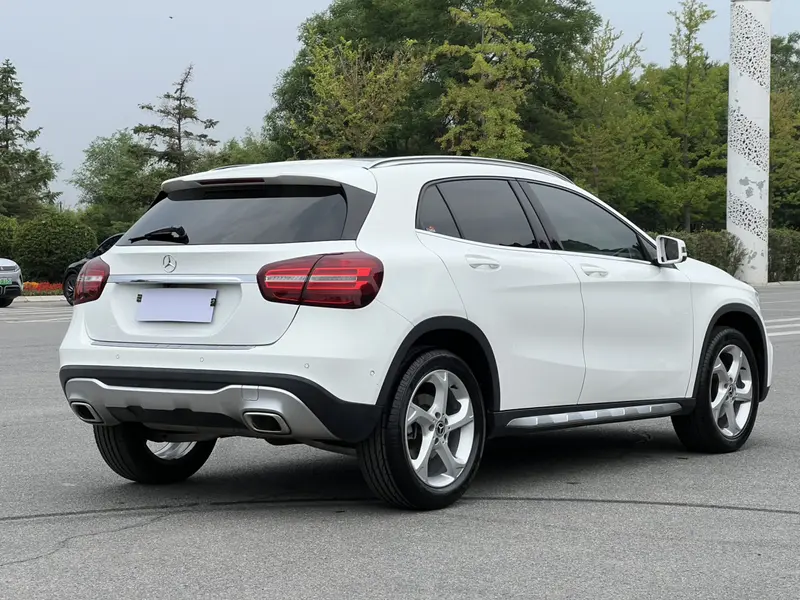 Mercedes-Benz GLA — фото 6