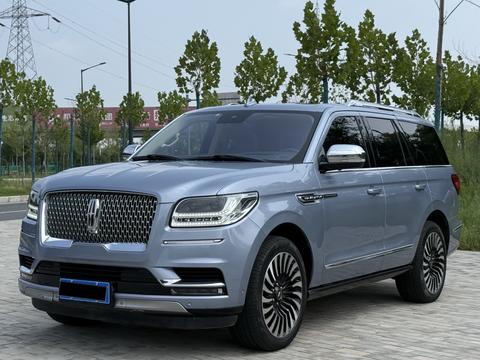 Lincoln Navigator