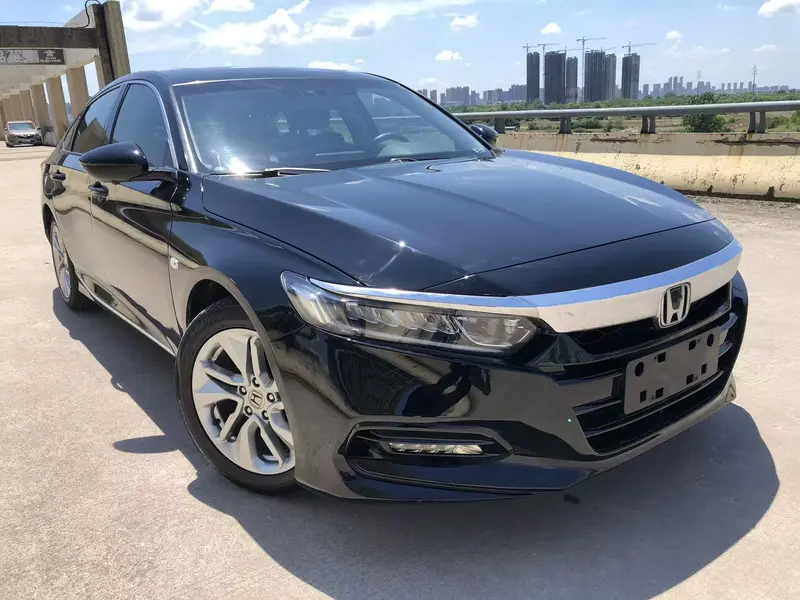 Honda Accord — фото 3